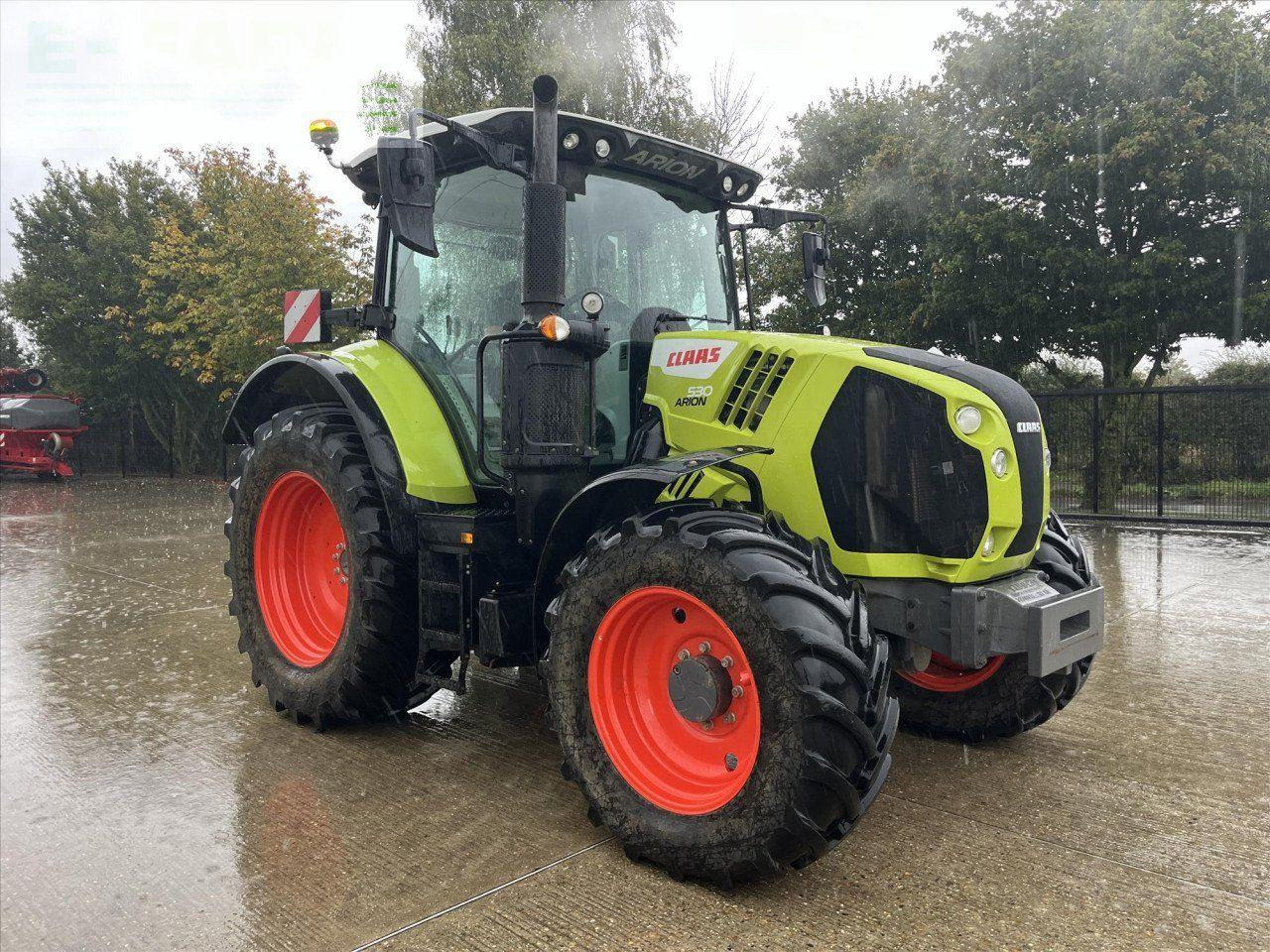 Tractor CLAAS ARION 530
