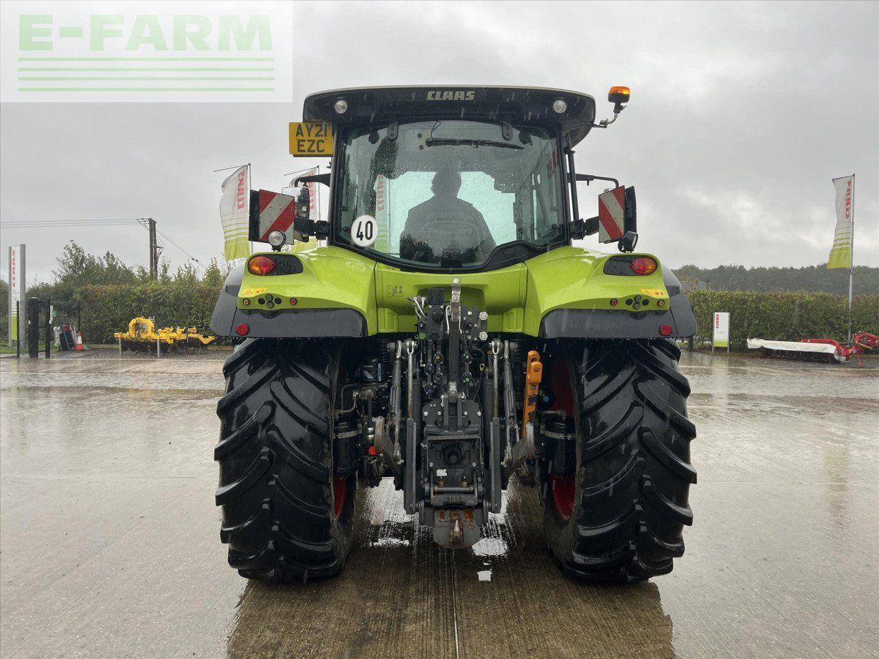 Tractor CLAAS ARION 530