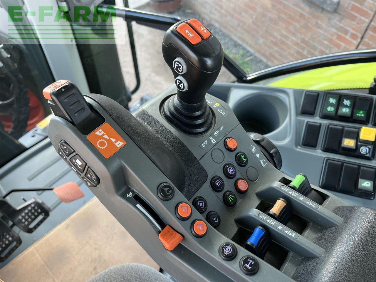 Tractor CLAAS ARION 610