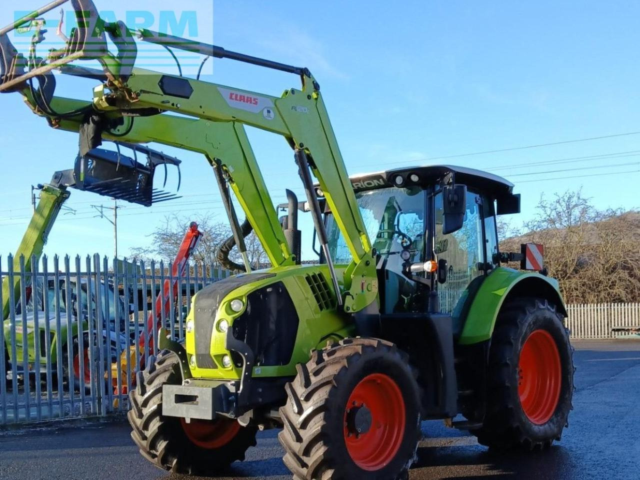 Tractor CLAAS ARION 610