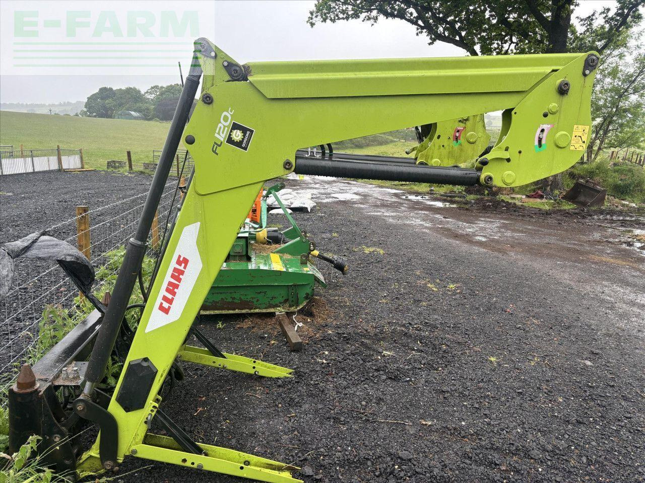 Tractor CLAAS ARION 610