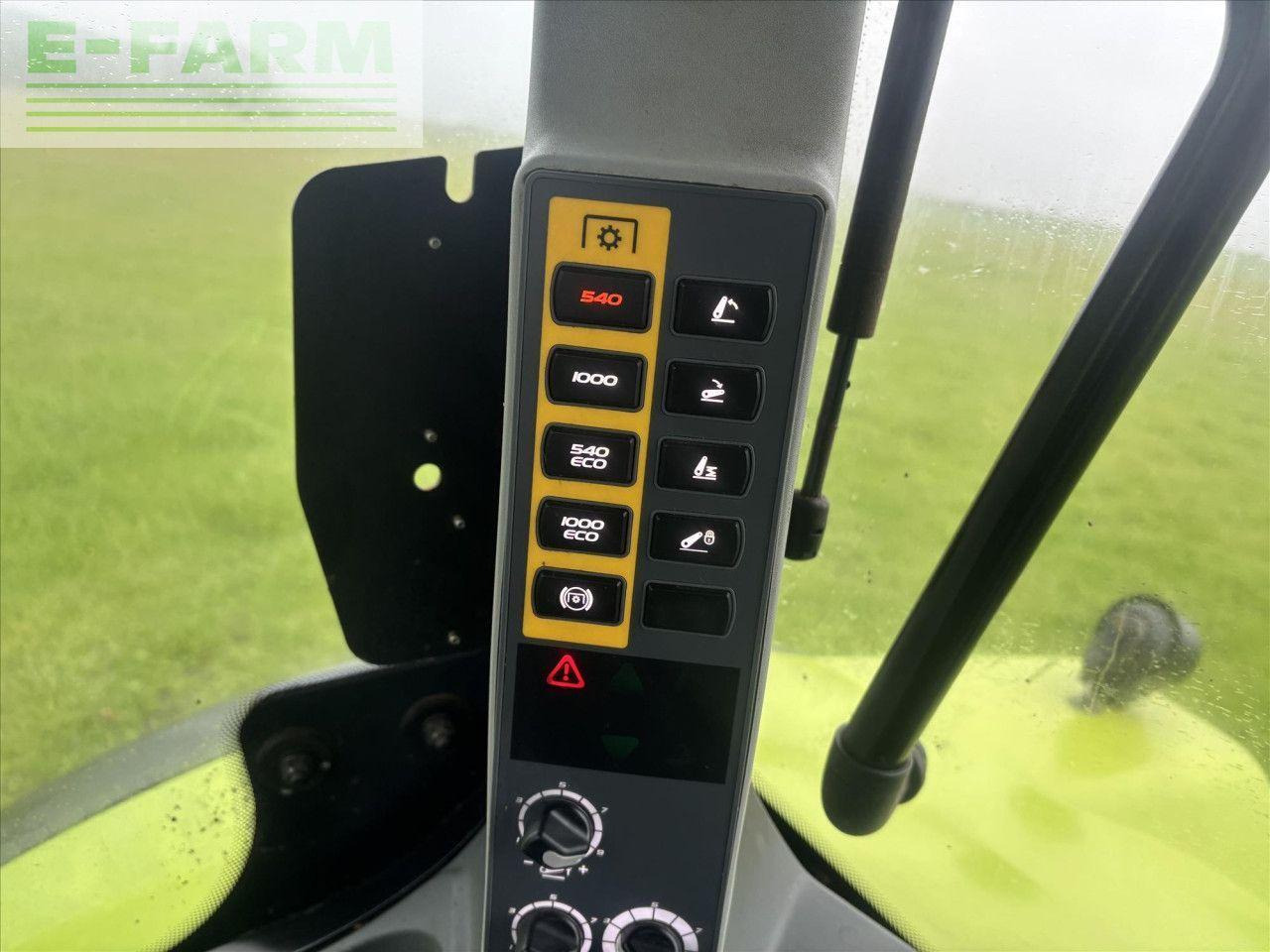 Tractor CLAAS ARION 610