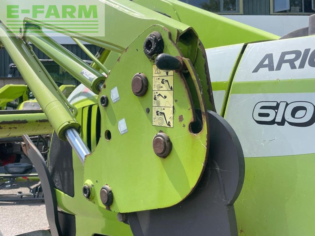 Tractor CLAAS ARION 610C C