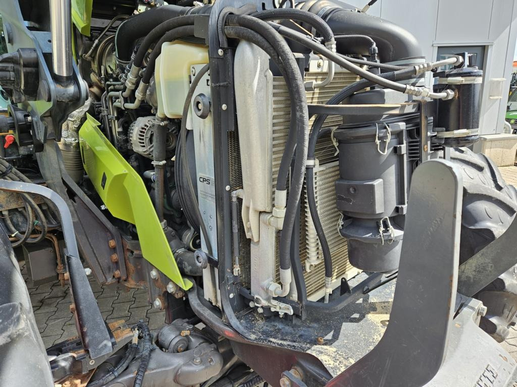 Tractor CLAAS ARION 620