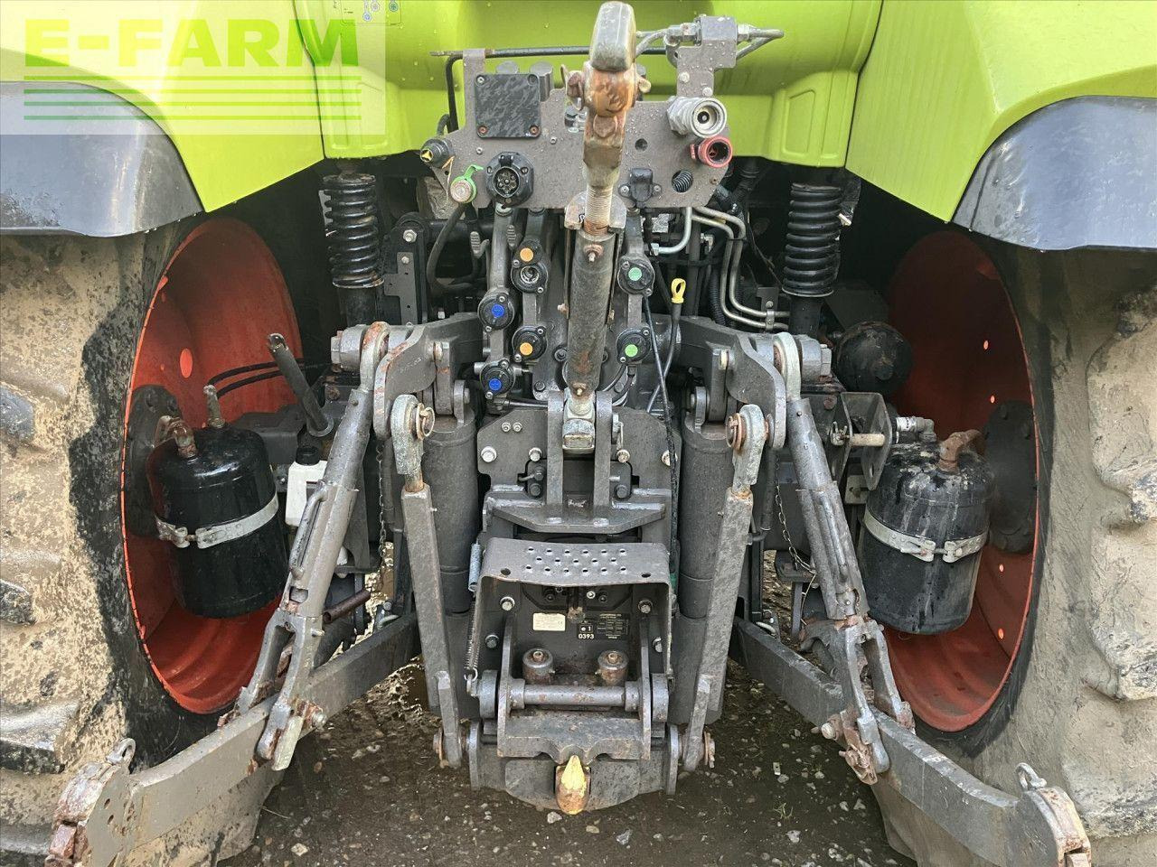 Tractor CLAAS ARION 620