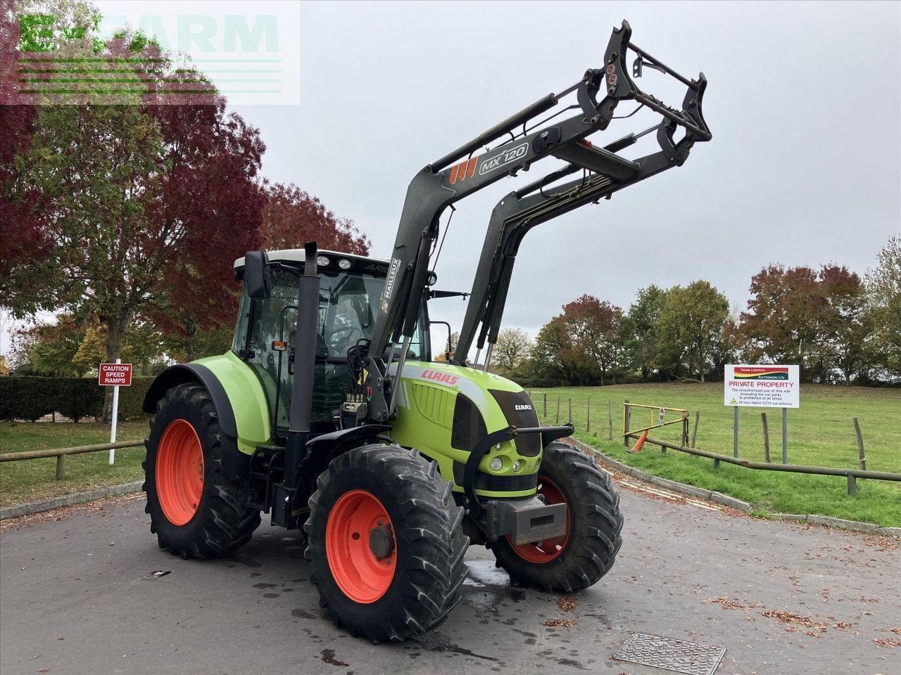 Tractor CLAAS ARION 620 COMFORT