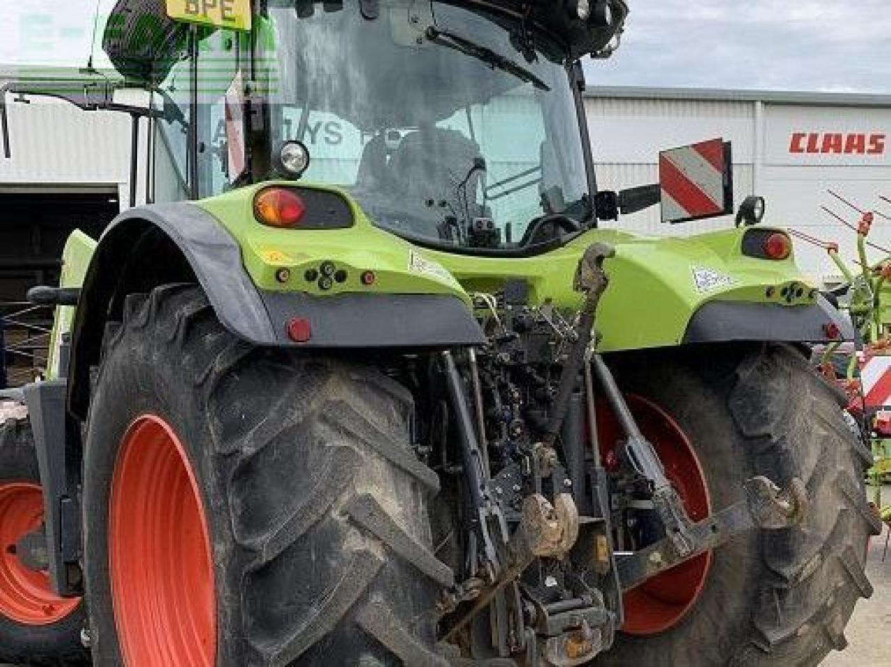 Tractor CLAAS ARION 630