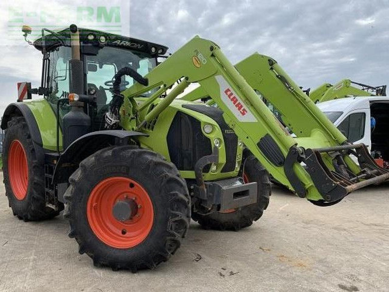 Tractor CLAAS ARION 630