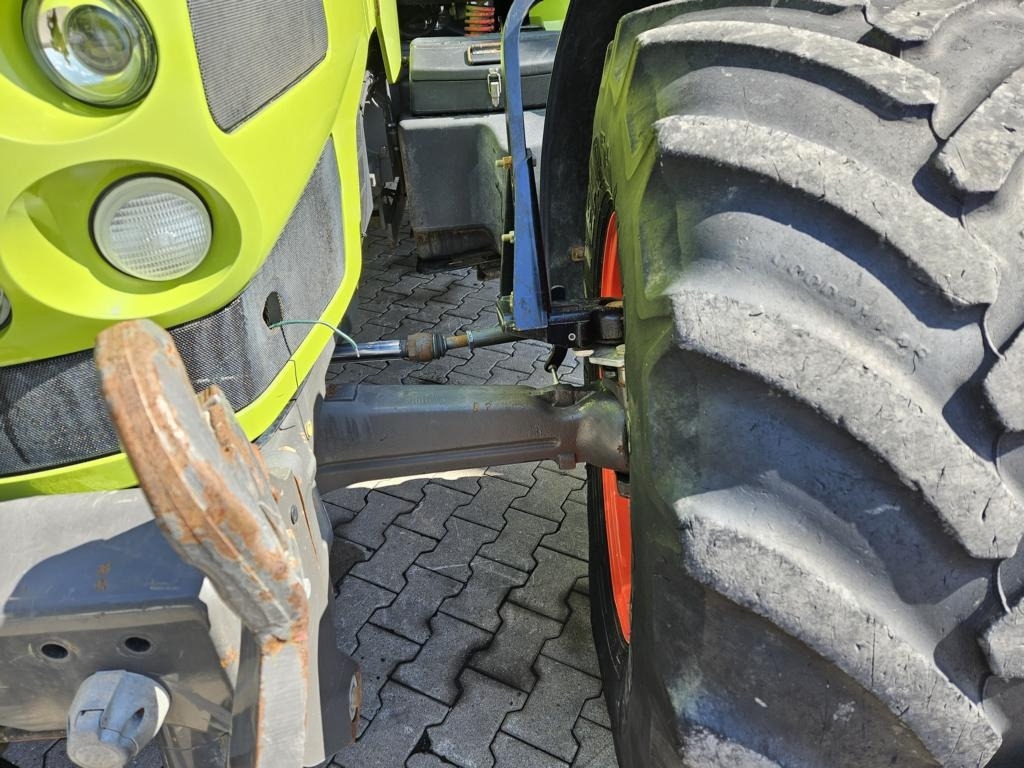 Tractor CLAAS ARION 630C
