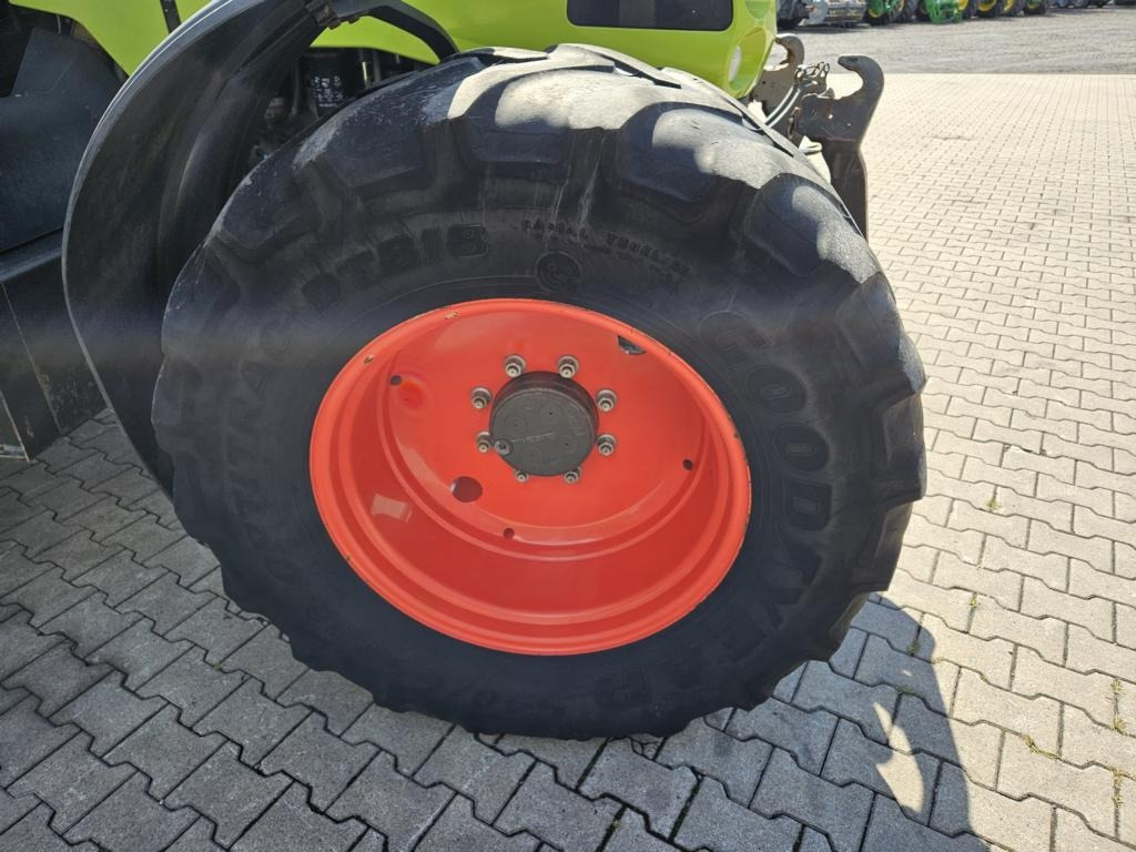 Tractor CLAAS ARION 630C