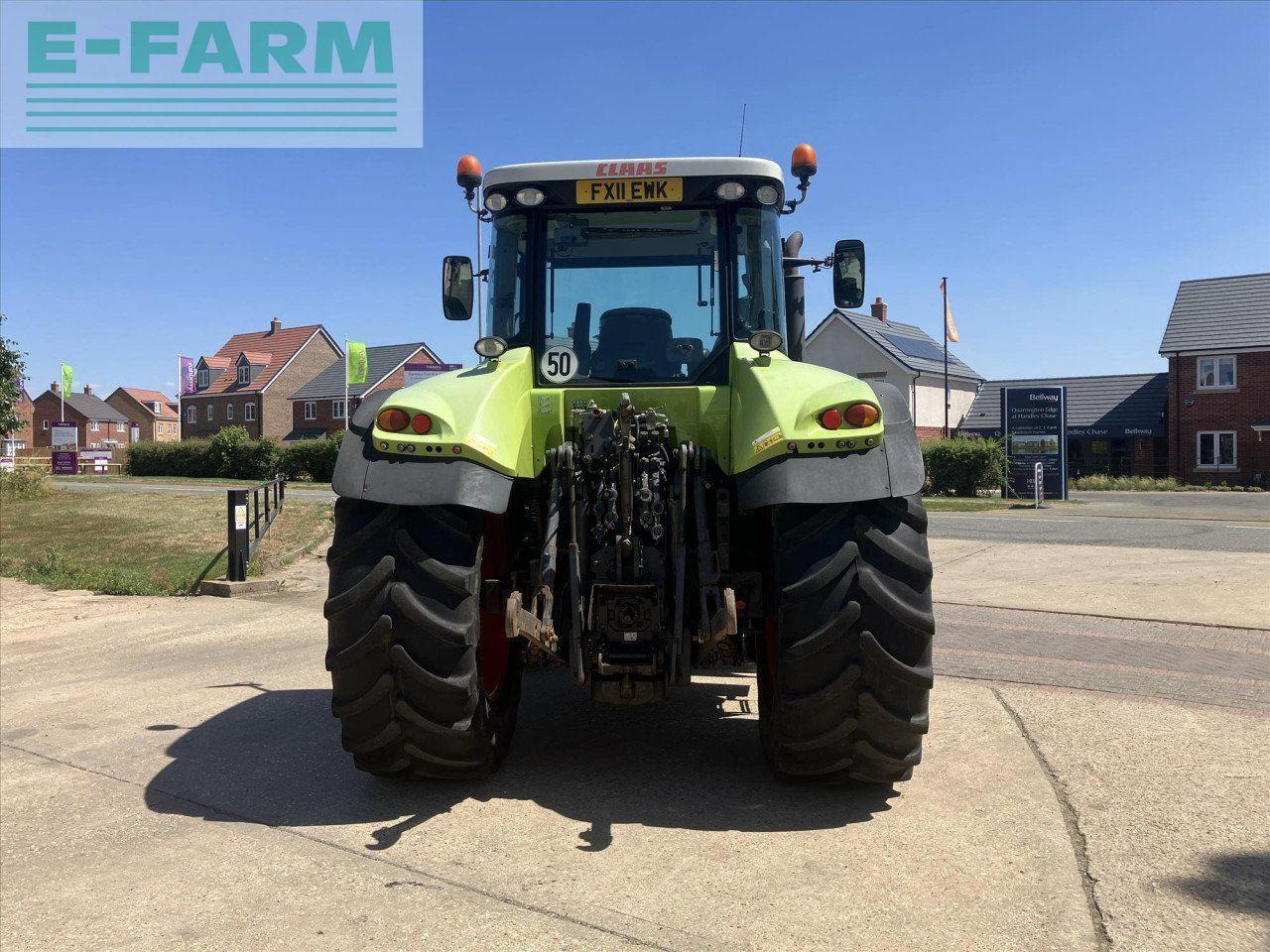 Tractor CLAAS ARION 640