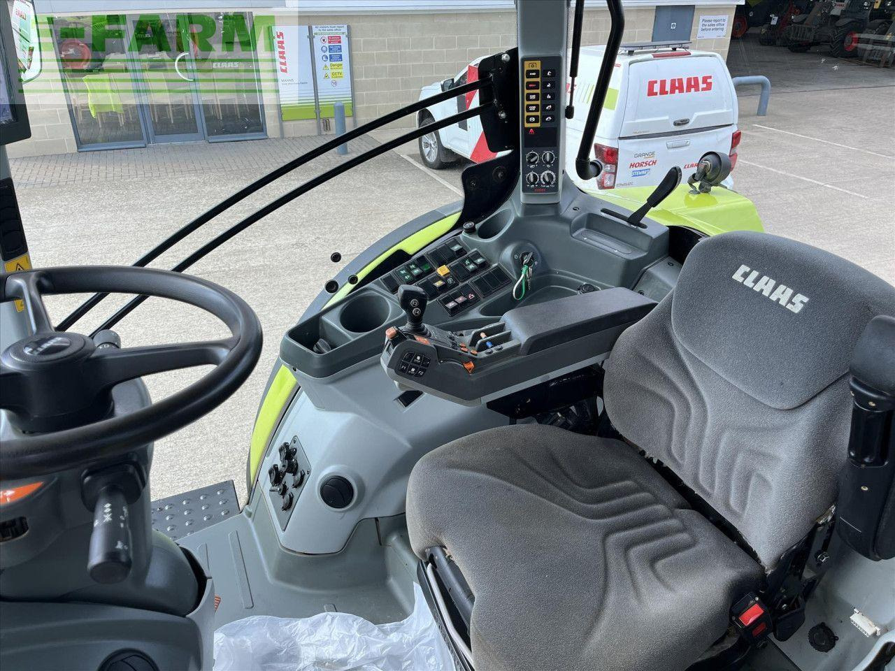 Tractor CLAAS ARION 650