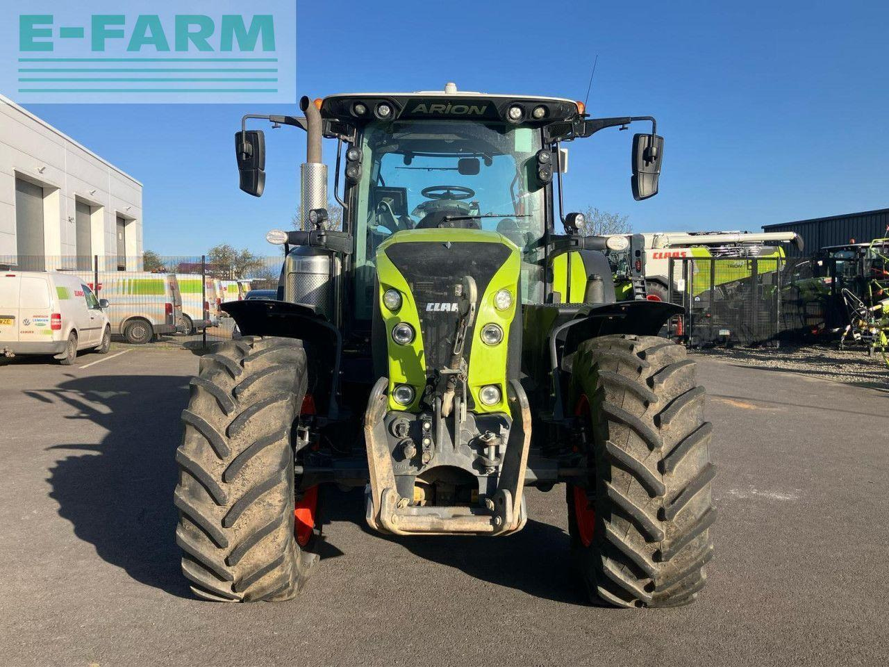 Tractor CLAAS ARION 660 CMATIC CEBIS CMATIC CEBIS