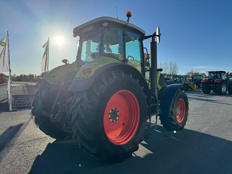 Tractor CLAAS AXION 810 CMATIC