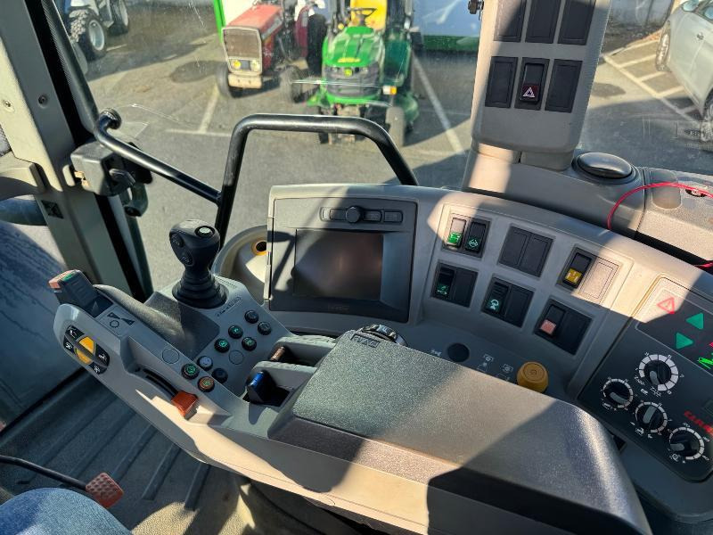 Tractor CLAAS AXION 810 CMATIC