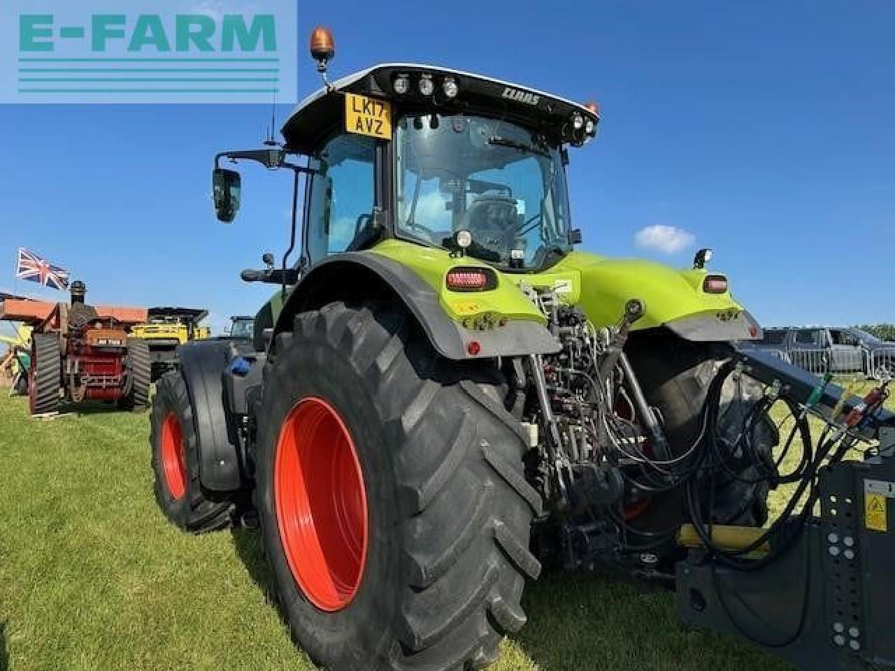 Tractor CLAAS AXION 830