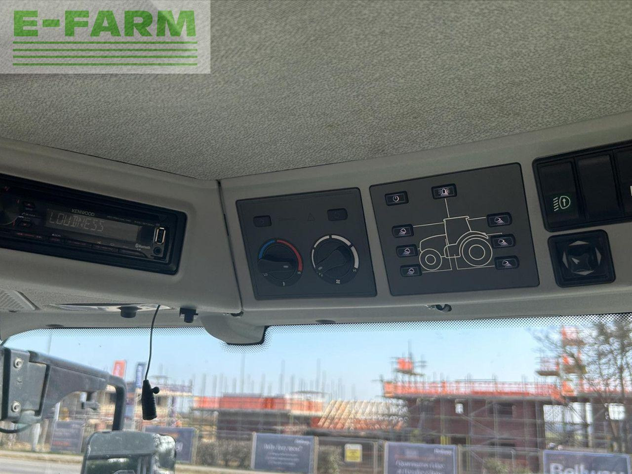 Tractor CLAAS AXION 830