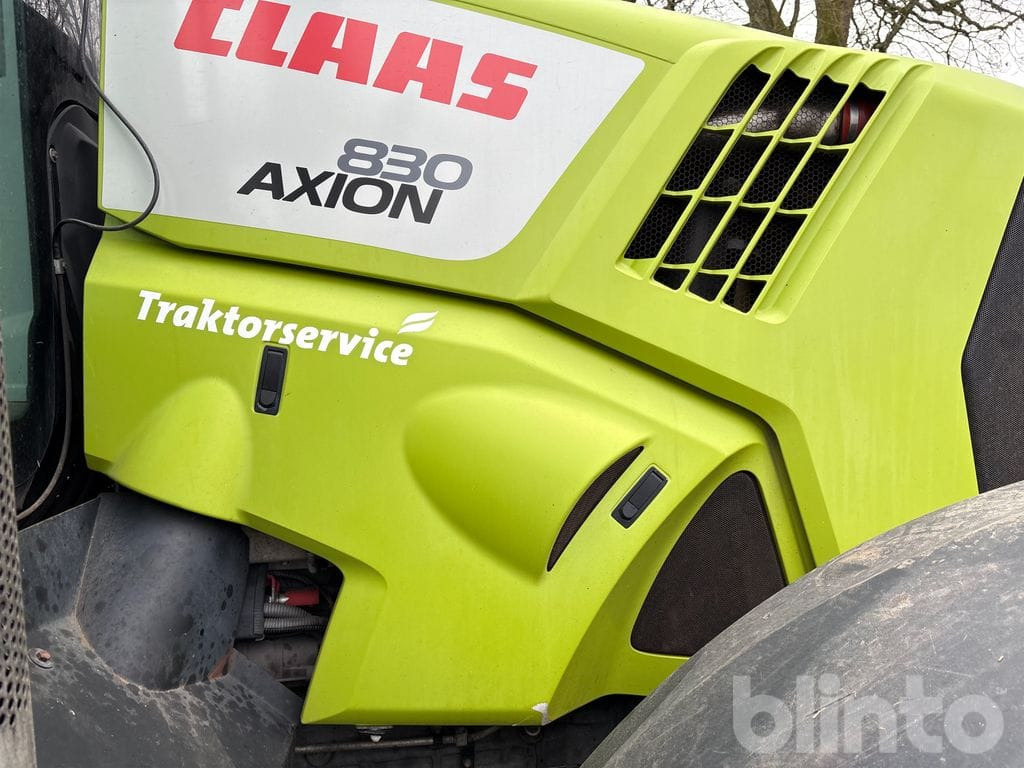 Tractor CLAAS AXION 830