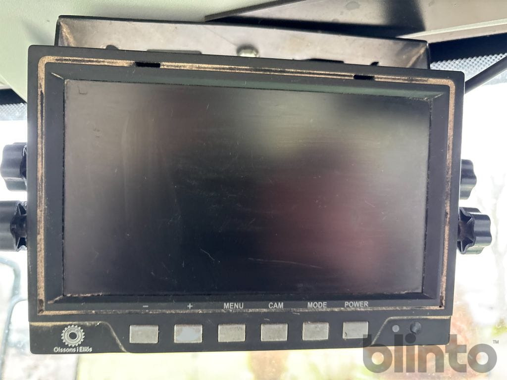 Tractor CLAAS AXION 830