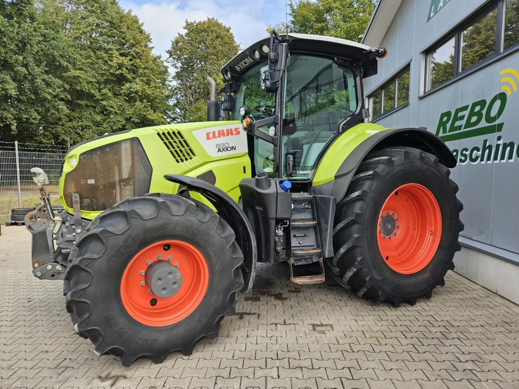 Tractor CLAAS AXION 830 CMATIC