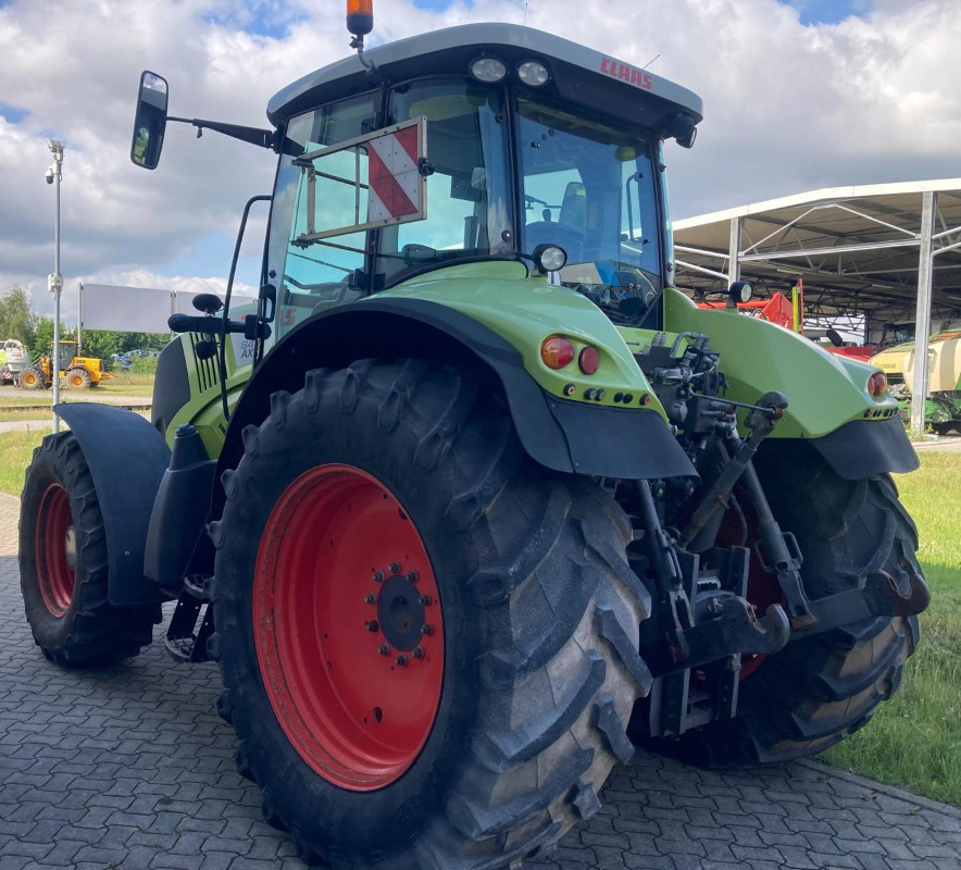 Tractor CLAAS AXION 840