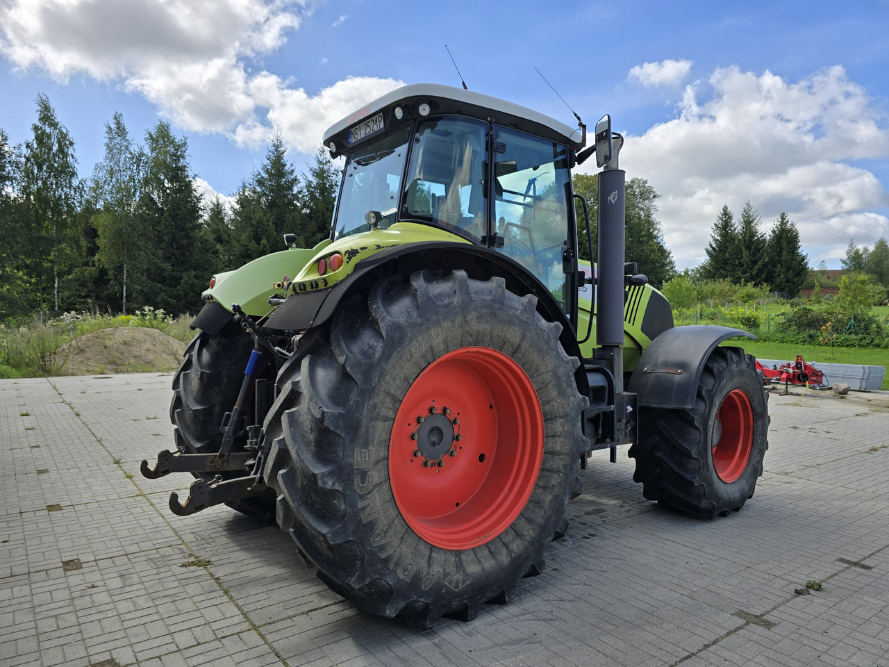 Tractor CLAAS AXION 850