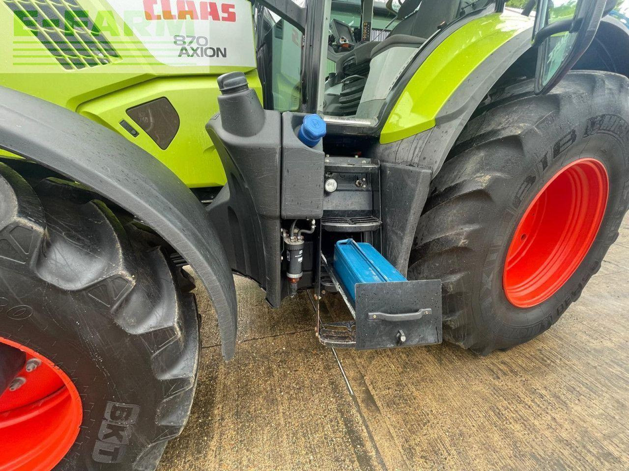 Tractor CLAAS AXION 870