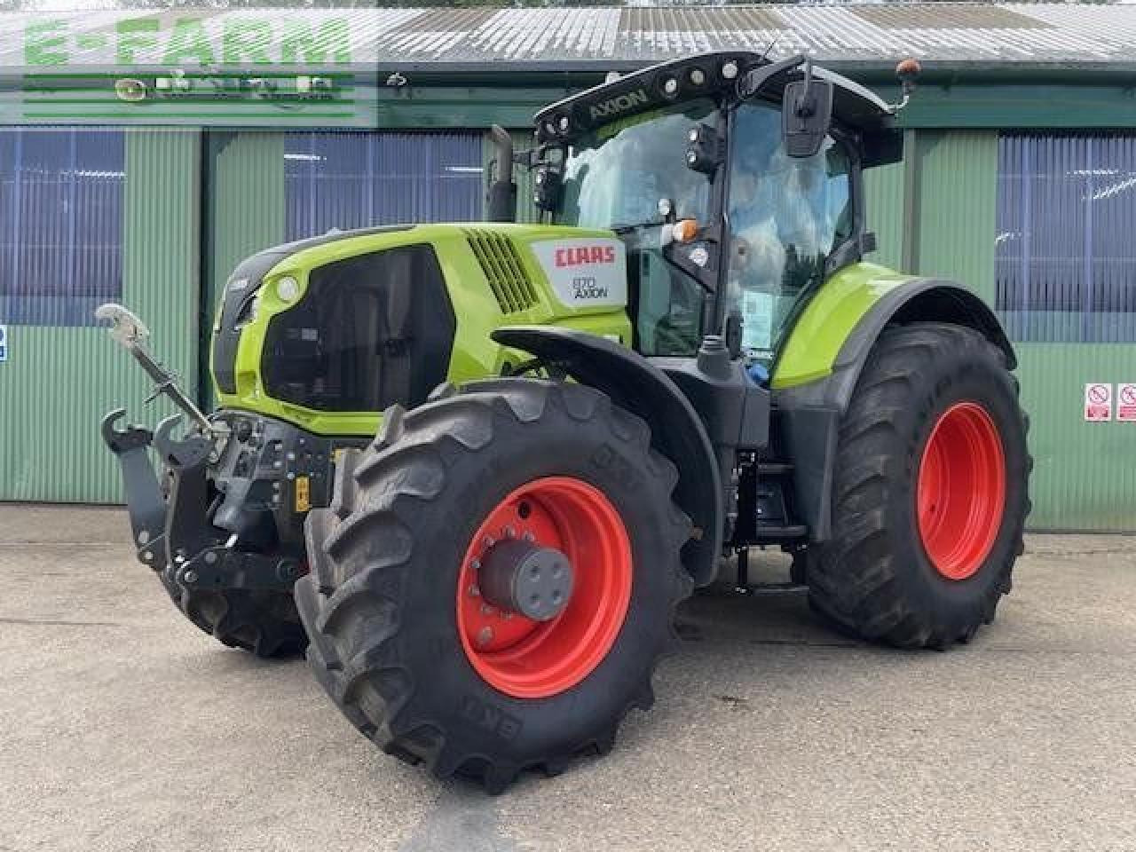 Tractor CLAAS AXION 870
