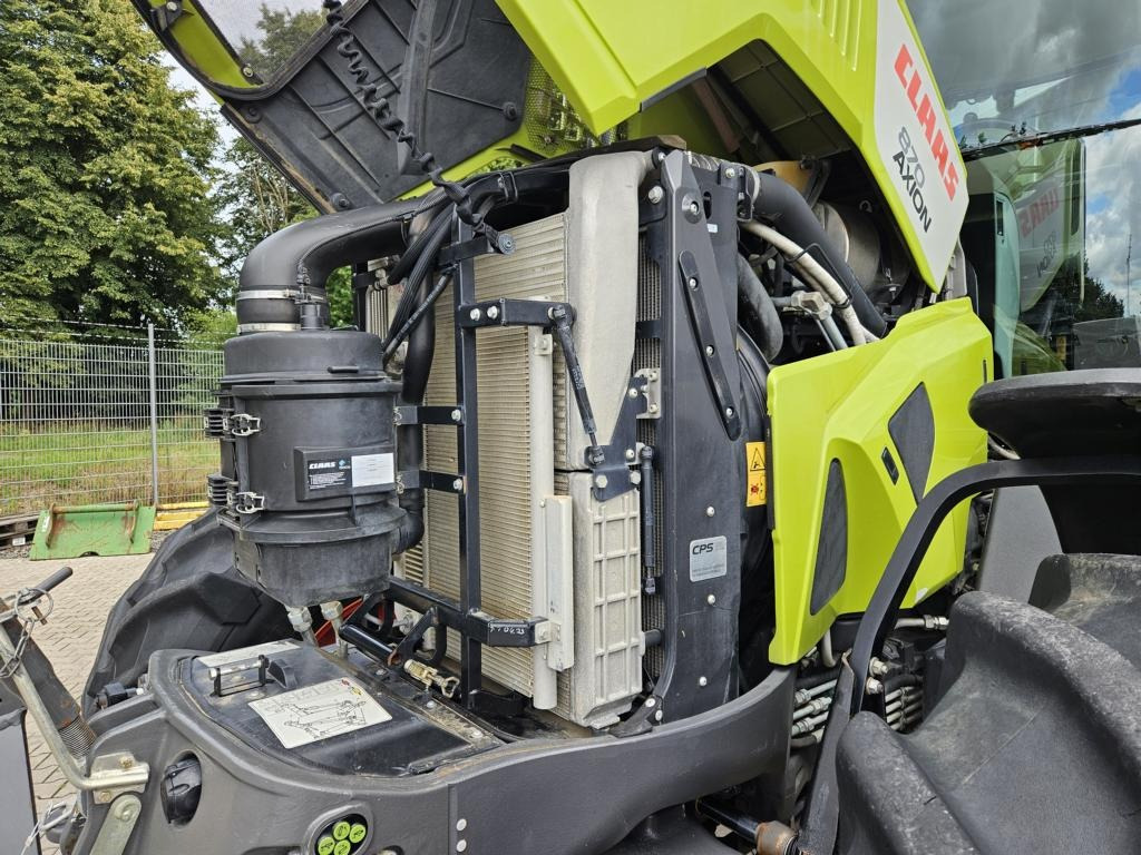 Tractor CLAAS AXION 870 CMATIC