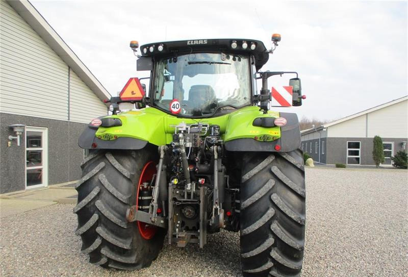 Tractor CLAAS AXION 870 CMATIC med frontlift og front PTO, GPS r