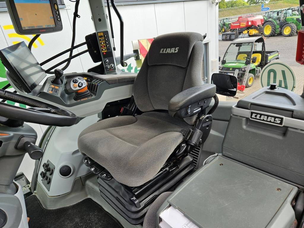 Tractor CLAAS AXION 960