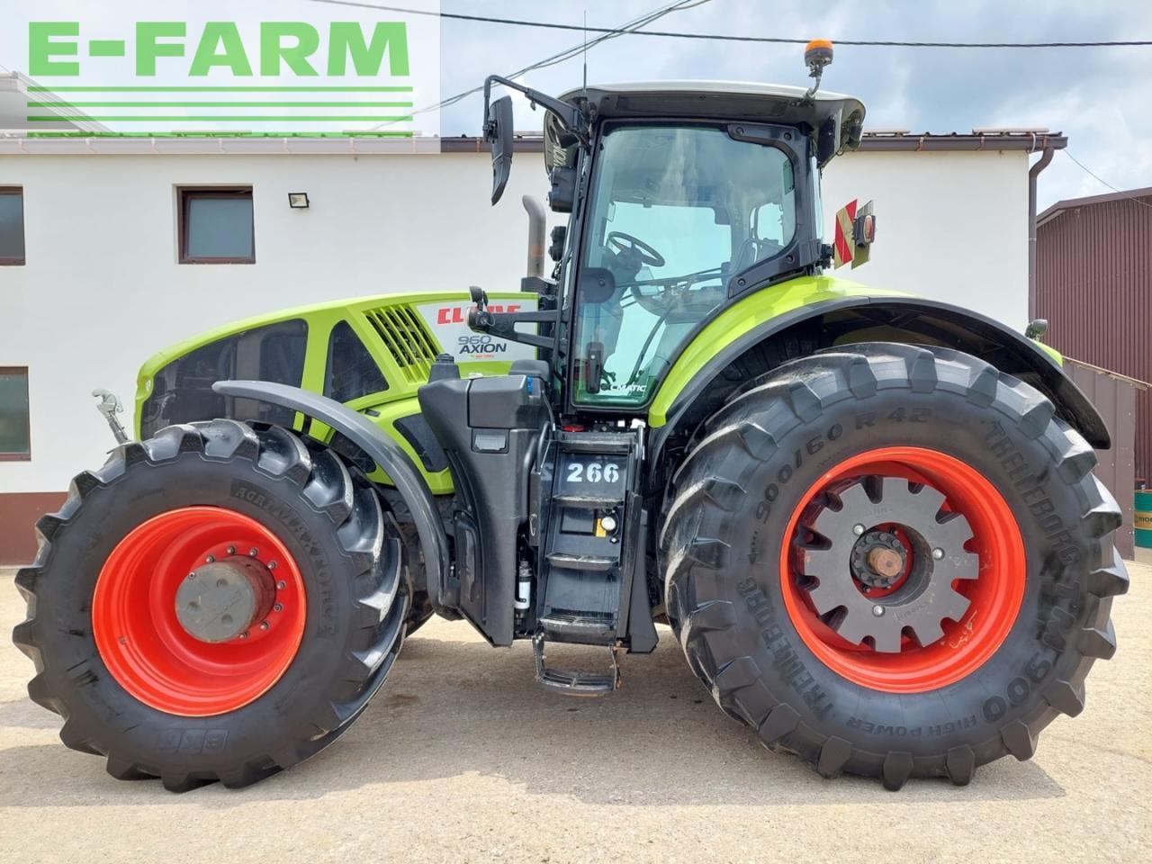 Tractor CLAAS AXION 960 stage IV MR