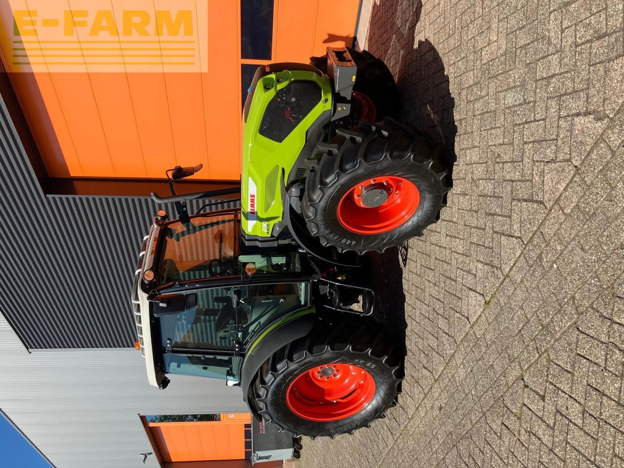 Tractor CLAAS AXOS 230 Advanced