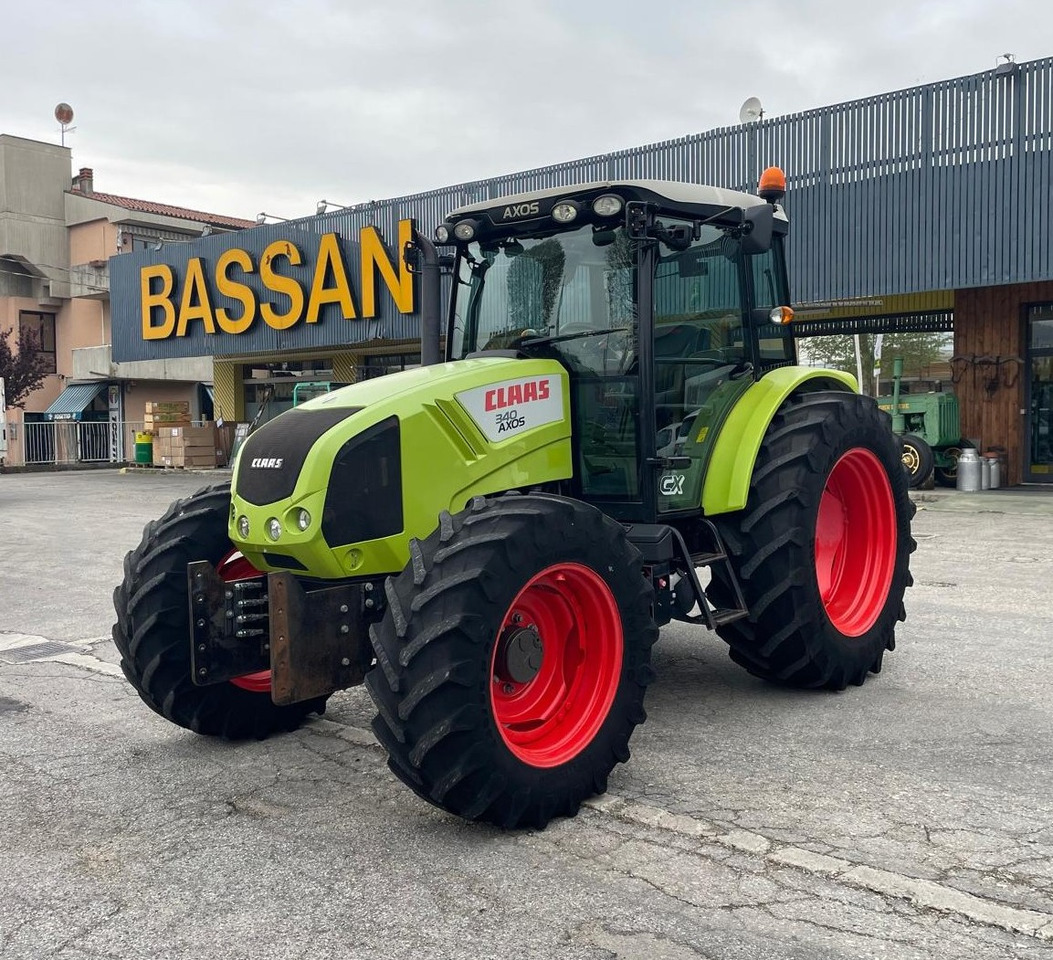Tractor CLAAS AXOS 340