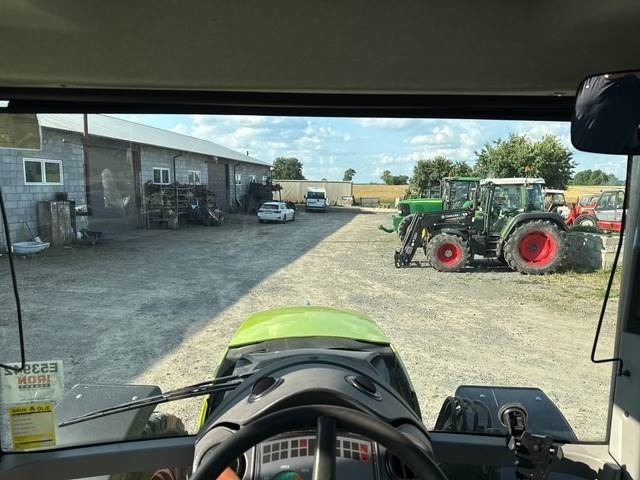 Tractor CLAAS Ares 577