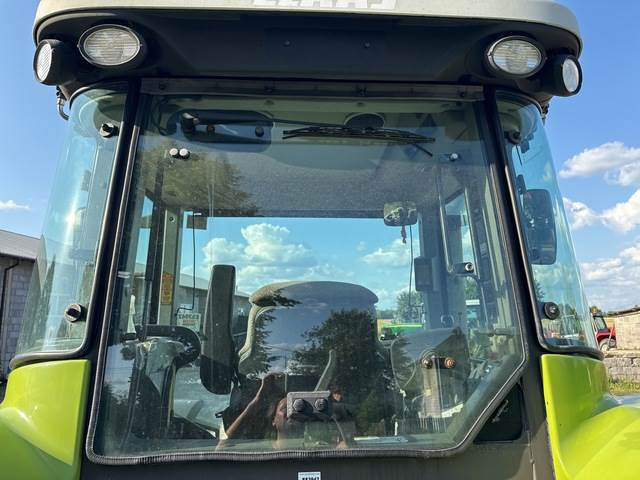 Tractor CLAAS Ares 577