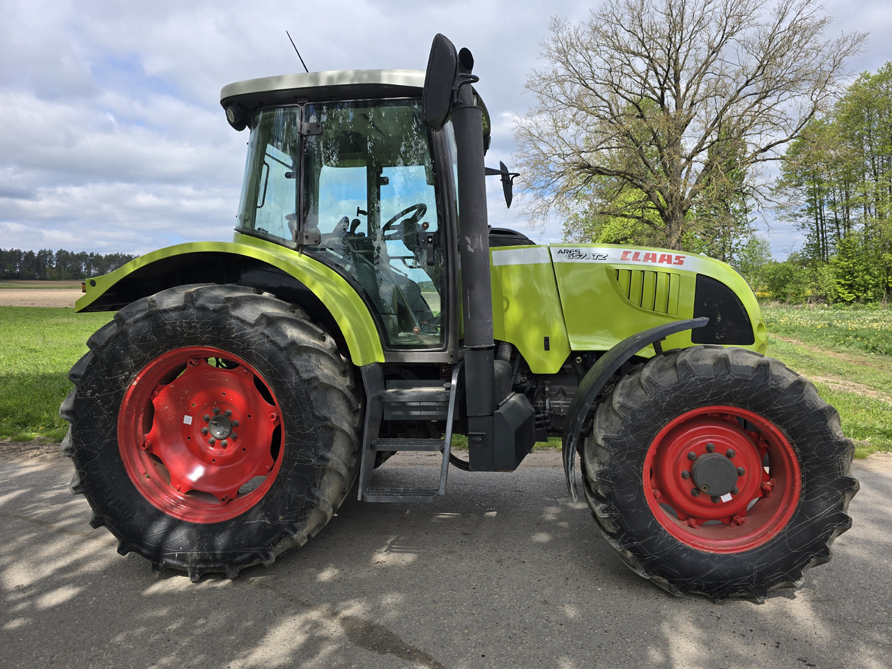 Tractor CLAAS Ares 657 ATZ