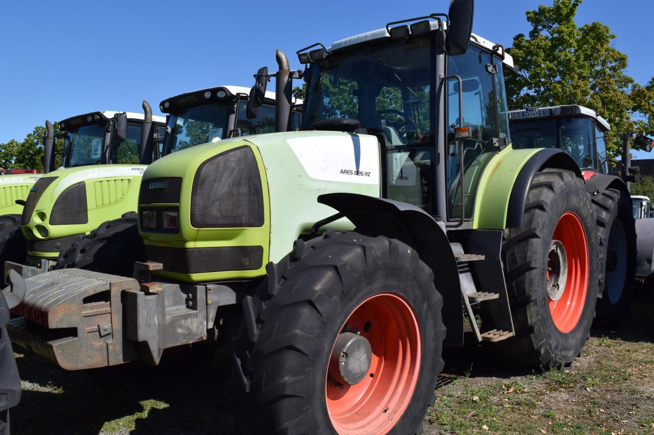 Tractor CLAAS Ares 826 RZ