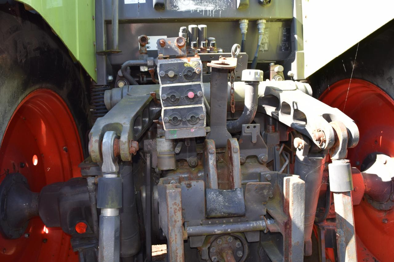 Tractor CLAAS Ares 826 RZ