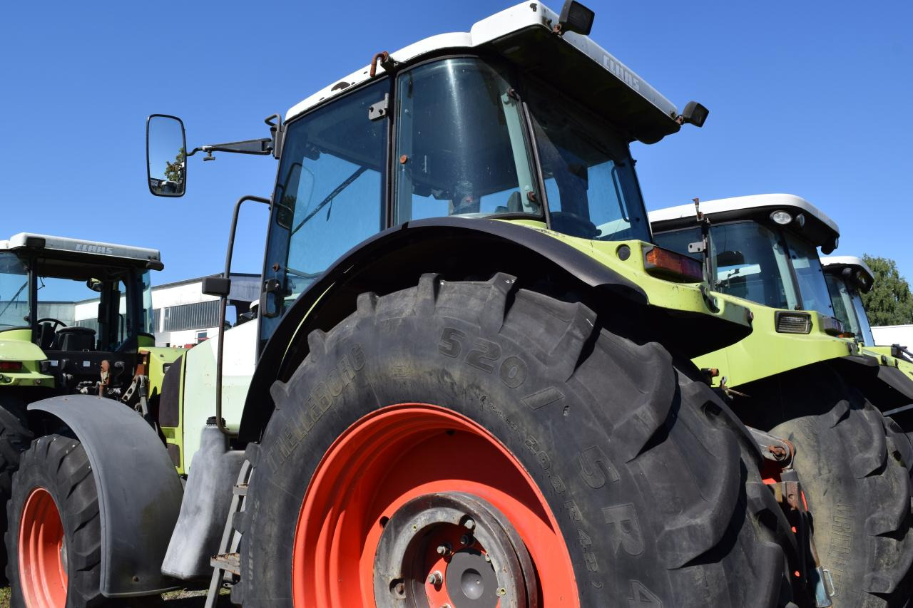 Tractor CLAAS Ares 826 RZ