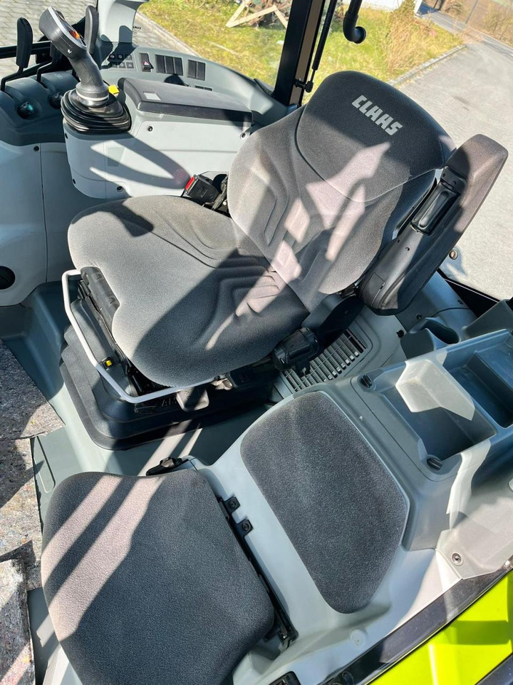 Tractor CLAAS Arion 420 Cis mit Frontzapfwelle und Frontkraftheber, 620Bh, NEUWERTIG !