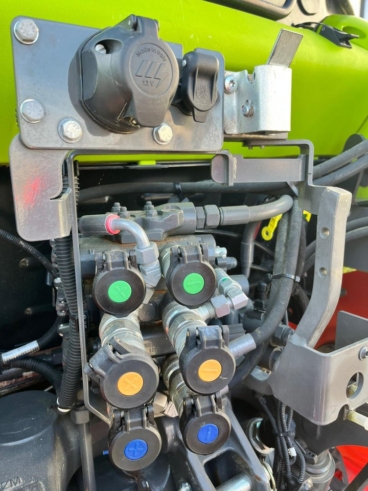 Tractor CLAAS Arion 420 Cis mit Frontzapfwelle und Frontkraftheber, 620Bh, NEUWERTIG !