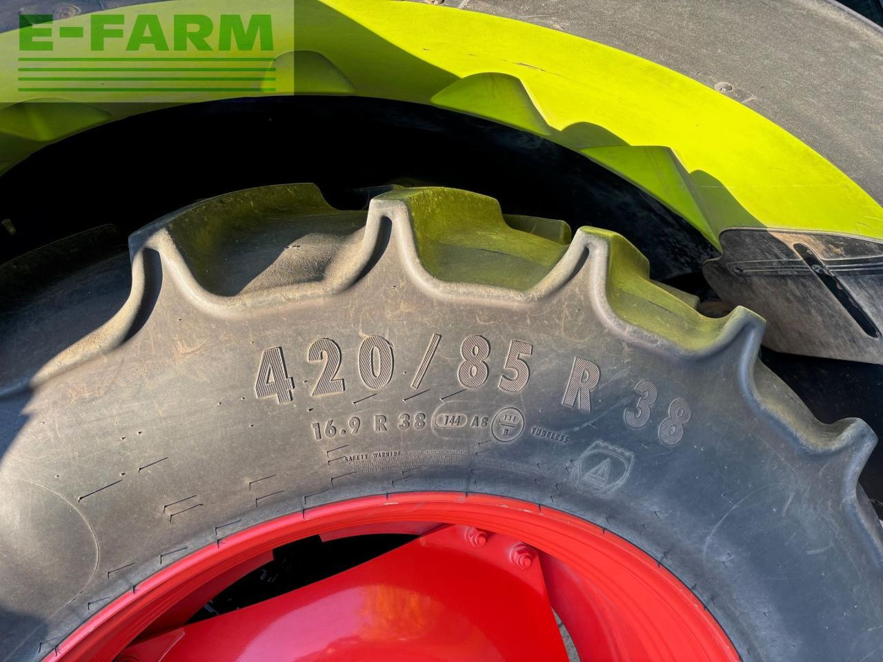 Tractor CLAAS Arion 440