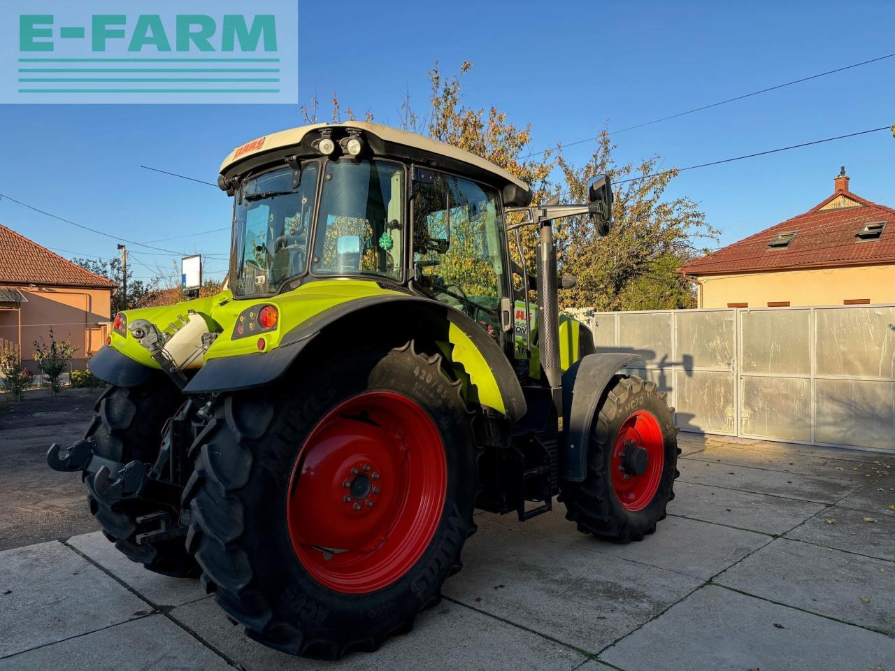 Tractor CLAAS Arion 440