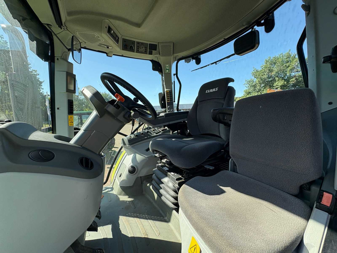 Tractor CLAAS Arion 510 CIS