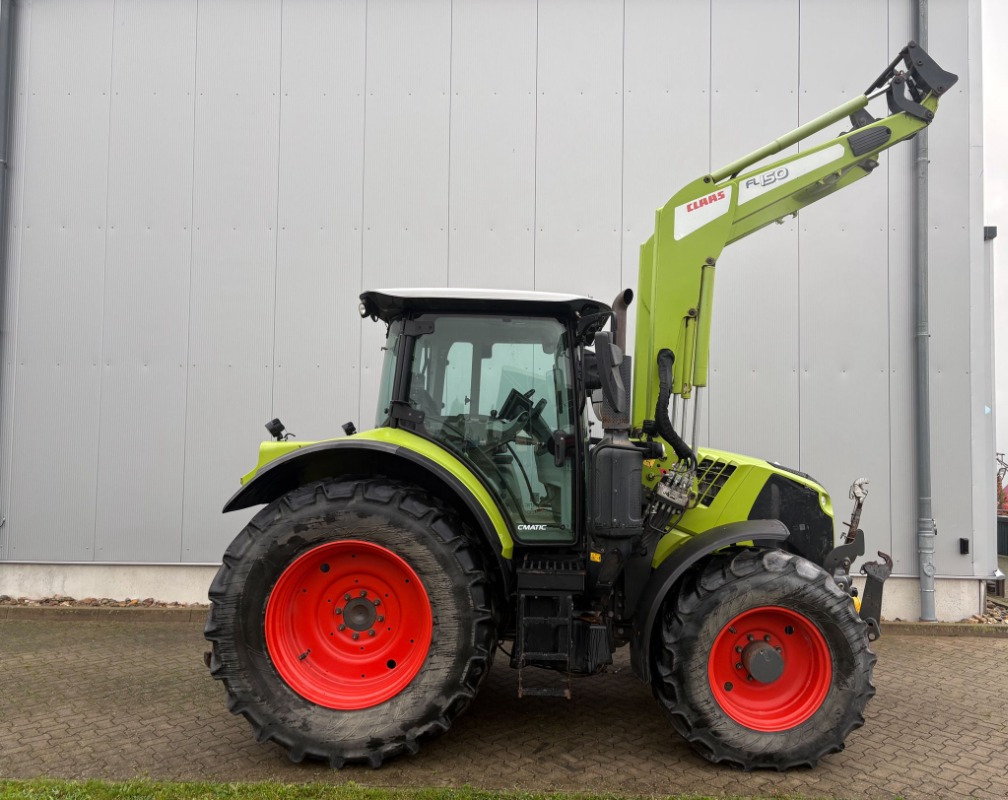 Tractor CLAAS Arion 550 CMATIC