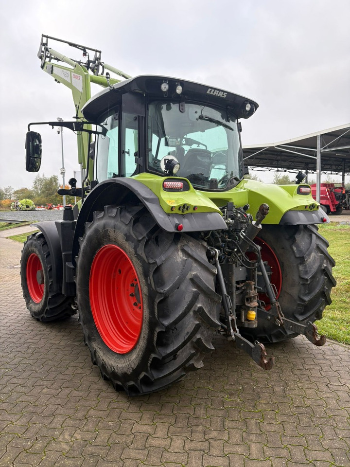 Tractor CLAAS Arion 550 CMATIC