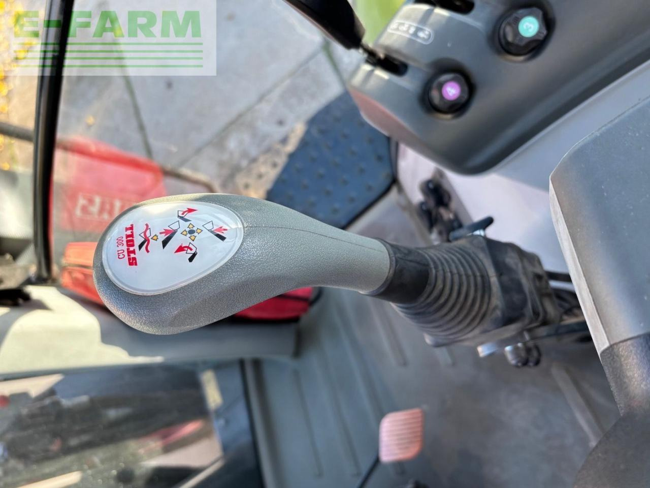 Tractor CLAAS Arion 610