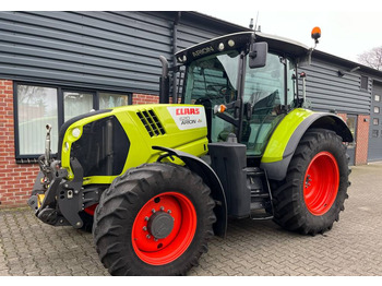 Tractor CLAAS Arion 620 CIS 