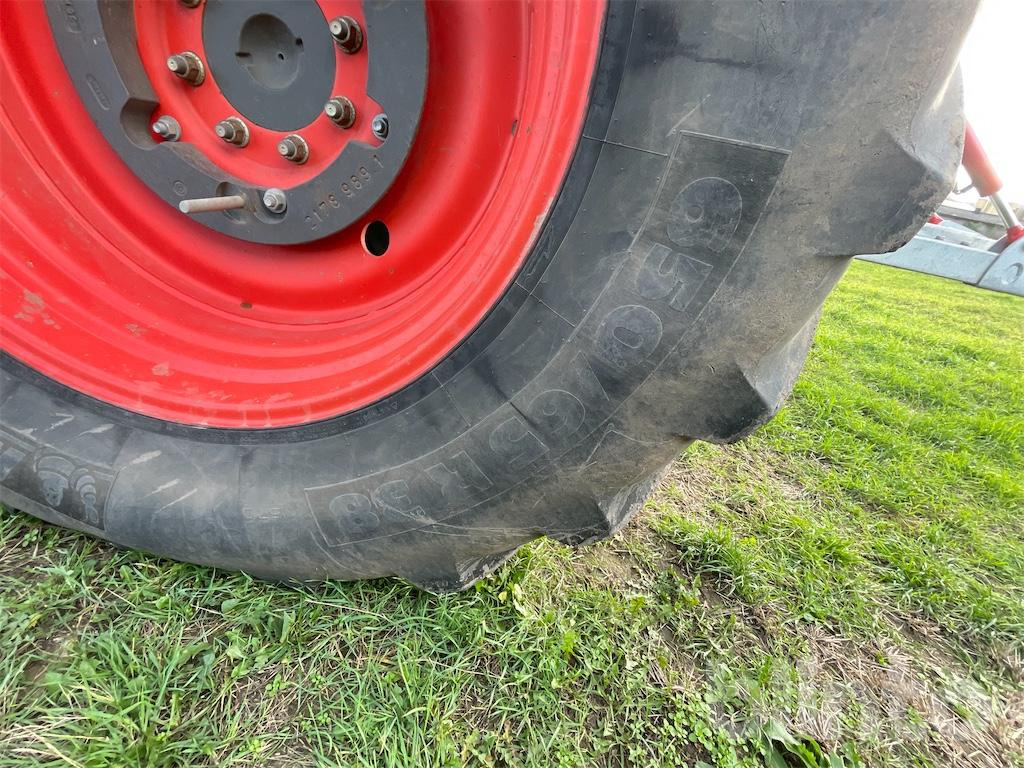 Tractor CLAAS Arion 640 (2010)